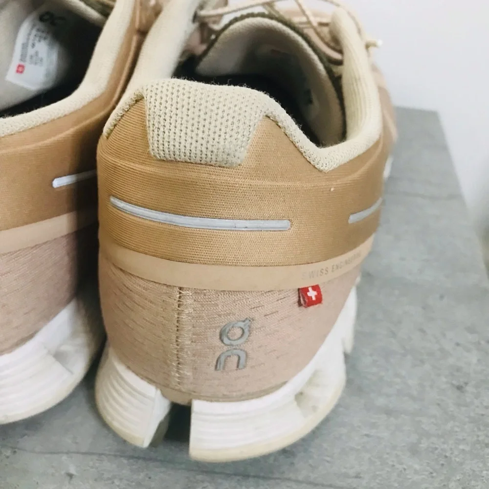 SOLD ON ANOTHER APP ON RUNNING Swiss shoes - Picture 4 of 6